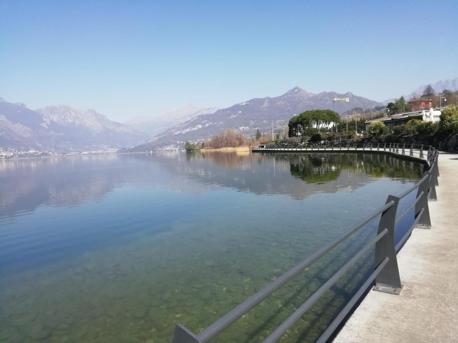 La Poesia Del Lago Oggiono Exteriör bild